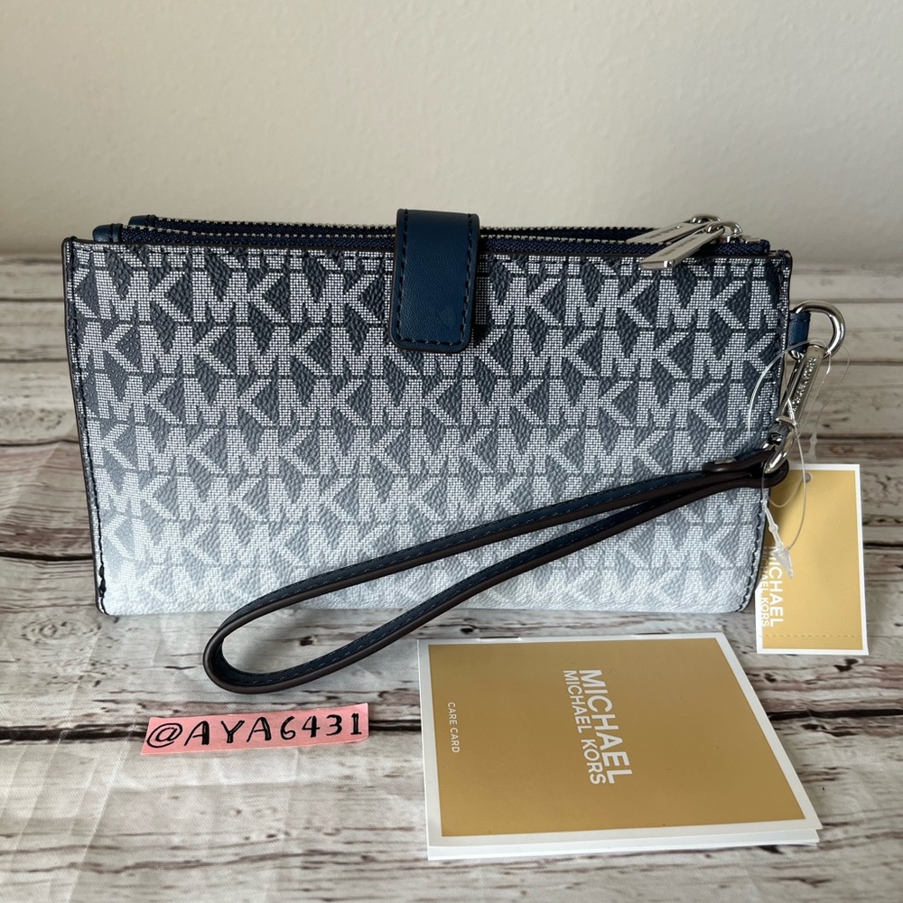 Michael Kors Jet set travel large double zip wristlet🎈🎈 - Picture 3 of 9